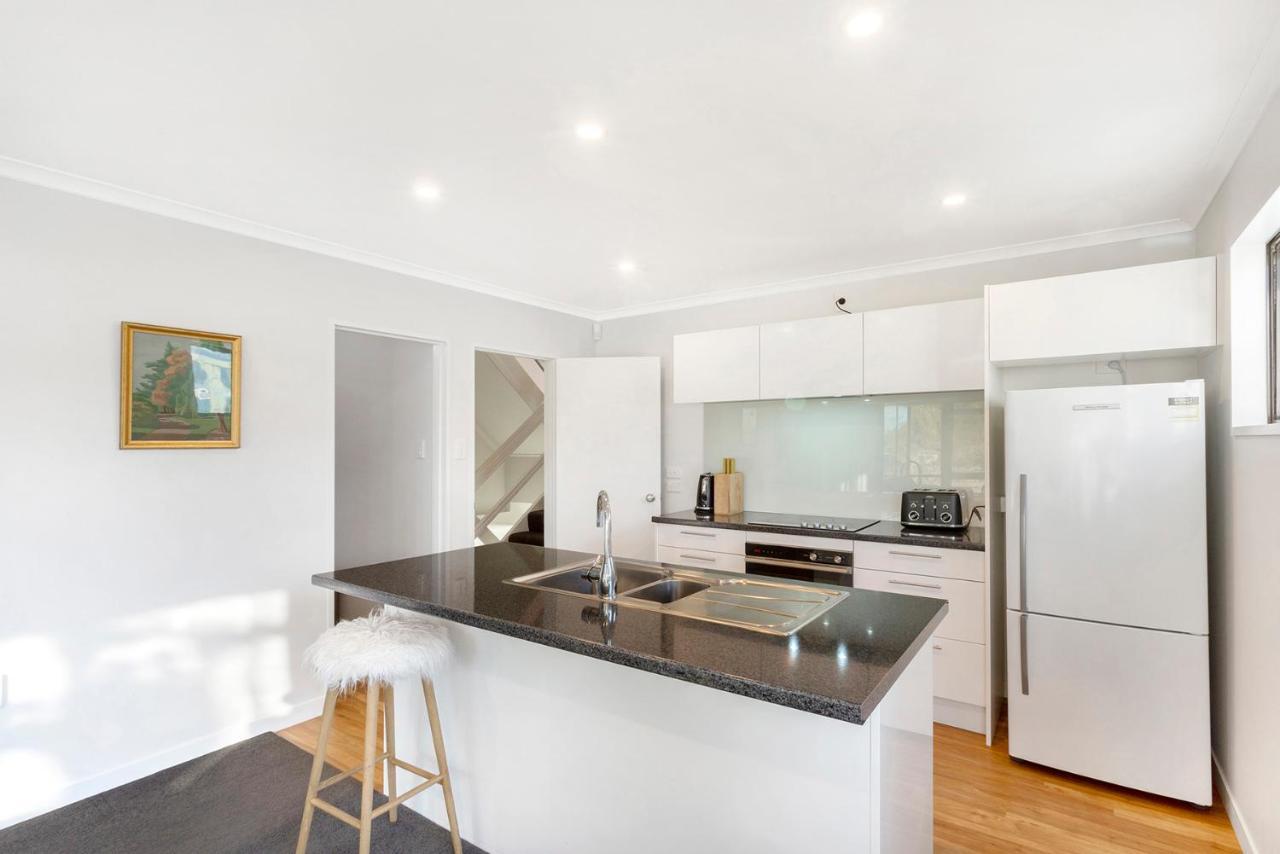 Villa Harbour Views Dunedin Esterno foto